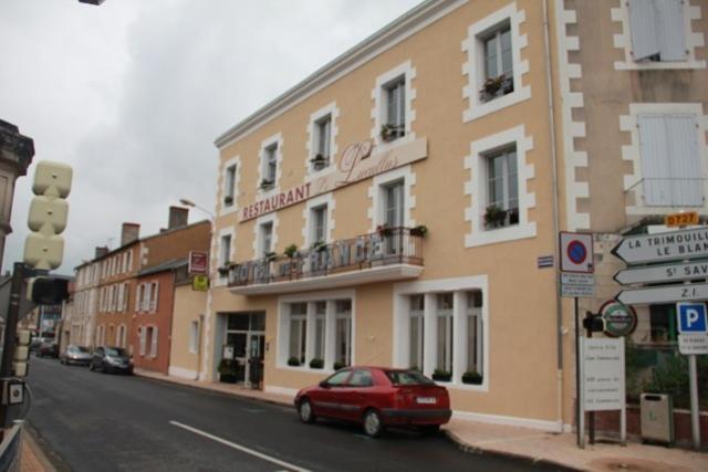 Logis Hotel De France Restaurant Le Lucullus Montmorillon Kültér fotó